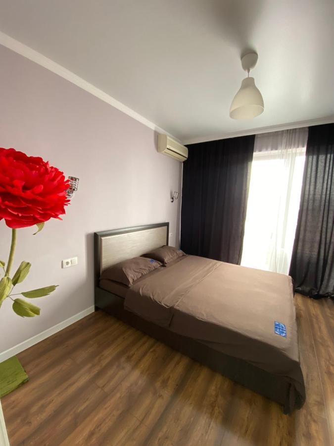 Квартира В Центре Алматы Luaran gambar