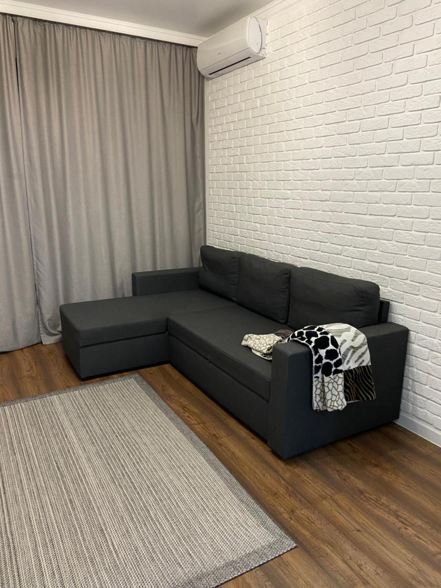Квартира В Центре Алматы Luaran gambar